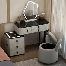 Lumira Soft — Smarter LED-Schminktisch mit Qi & Bluetooth