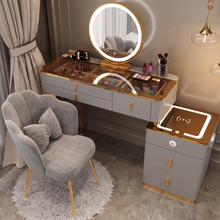 Lumira Glass — Smarter LED-Schminktisch mit Qi & Bluetooth